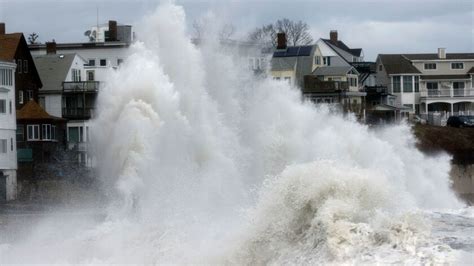 Powerful East Coast storm kills 9, triggers coastal flooding and leaves ...