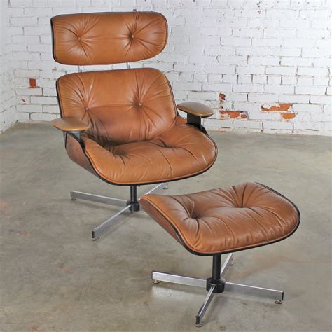 Mid Century Modern Plycraft Eames-Style Lounge Chair & Ottoman Saddle ...