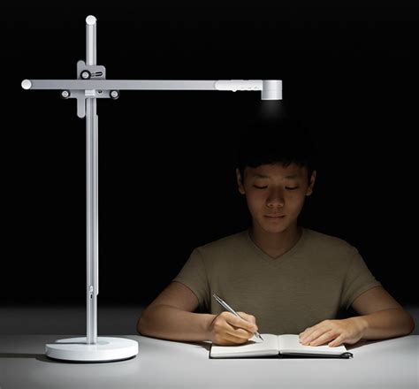 Dyson Lightcycle is a smart desk lamp (review) - Cybershack