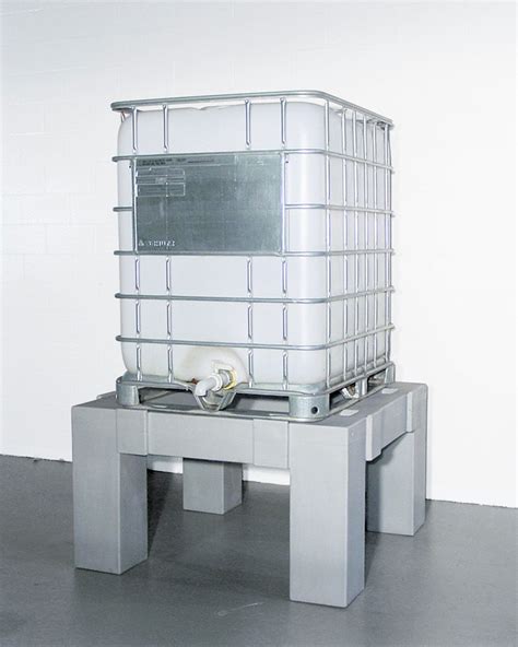 IBC Tote Stand - 1 IBC Tote Capacity - Poly Construction - Easy ...