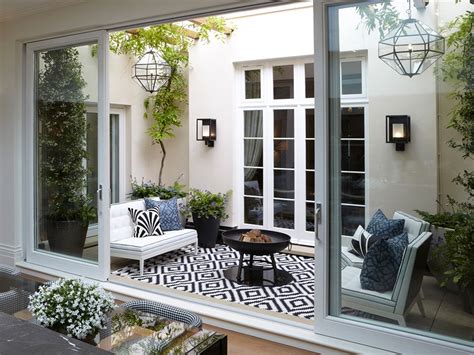 19 Courtyard garden ideas that maximise a small, paved outdoor space ...