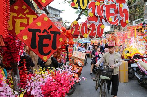 Tet Lunar New Year Activities Have More Or Less | Bathroom Cabinets Ideas