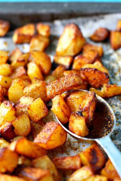 Perfectly Seasoned Roasted Potatoes. - The Pretty Bee