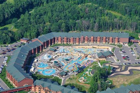 Glacier Canyon Lodge Wisconsin Dells - Water Park Hotels