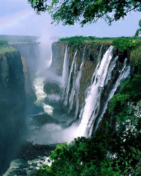 The Victoria Falls : World's Largest Waterfall ~ World's Travel Destination