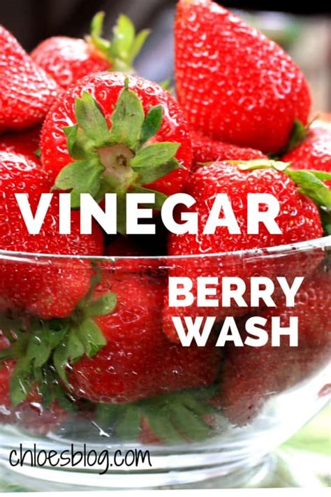 To make berries last longer, use a simple vinegar wash