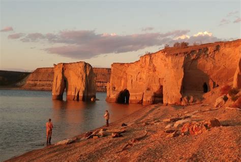 5 Lake Sakakawea Parks In North Dakota That Are Perfect For A Hot Day