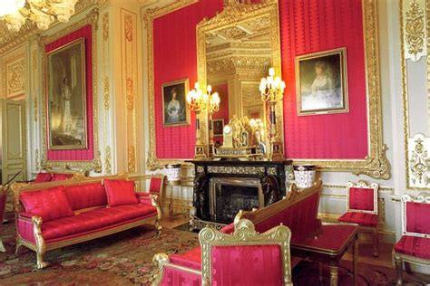 Windsor Castle: Inside the royal residence where Queen Elizabeth II and ...