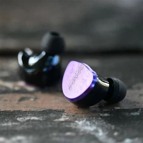 (Chi-fi IEM Review) TANGZU Zetian Wu: Empress of planar drive IEMs ...