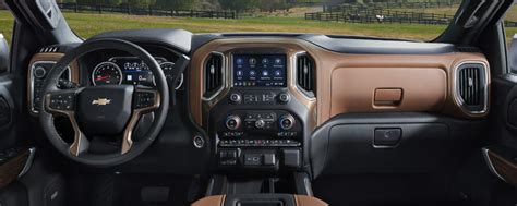 2022 Chevy Silverado 1500 Interior | Northside Chevrolet