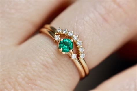 14K Gold Emerald Diamond Ring