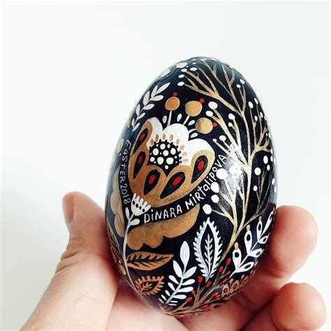 6 Illustrators Who Put an Egg-scellent Twist on Traditional Egg Art