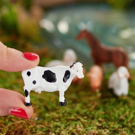 Miniature Farm Animals - Animal Miniatures - Dollhouse Miniatures ...