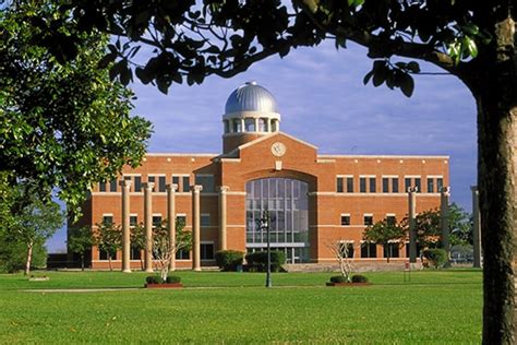 Hinton Center at Houston Baptist University - Online Christian Colleges