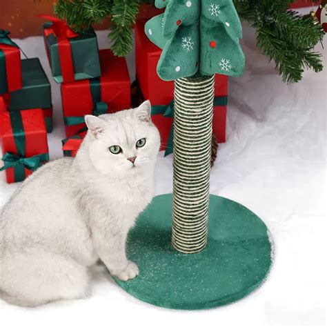 Christmas Tree Scratching Post (by ZeZe) – FOR THE CATTOS