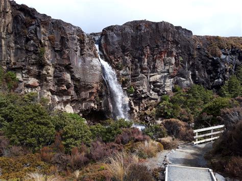 Tongariro National Park: Taranaki Falls und Tama Lakes • Wanderung ...