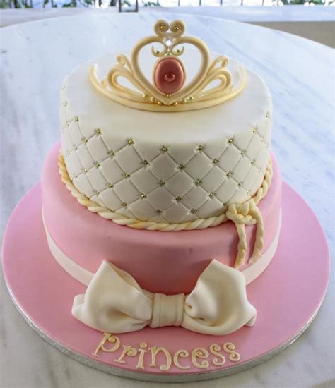 Princess Crown cake - a photo on Flickriver