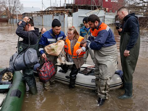 Russia, Kazakhstan evacuate 110,000 people as record floods set to ...