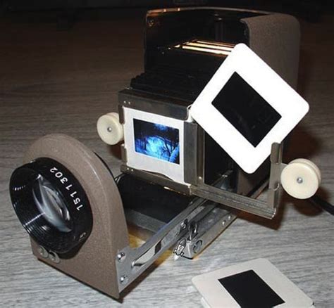 Vintage Minolta slide projector | Slide projectors, Retro school ...