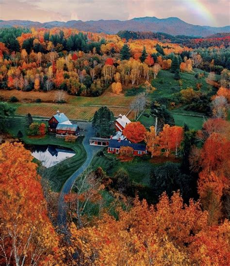 Woodstock, Vermont | Autumn scenery, Autumn scenes, Travel