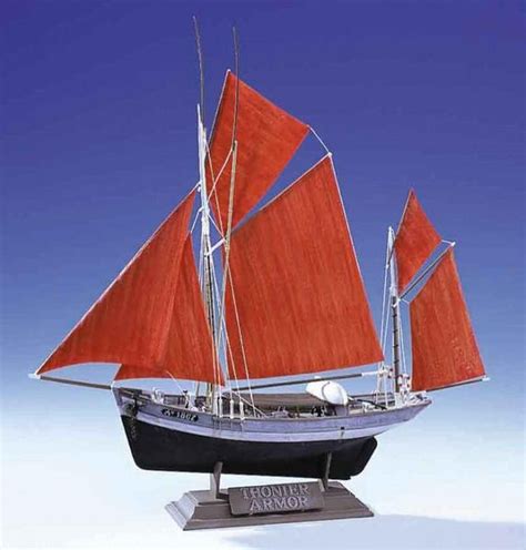 Heller Ships 1/125 Thonier Armor 2-Masted Sailing Ship Kit – Model Ship ...