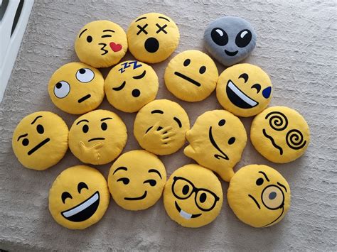 Custom Emoji Pillows - Etsy