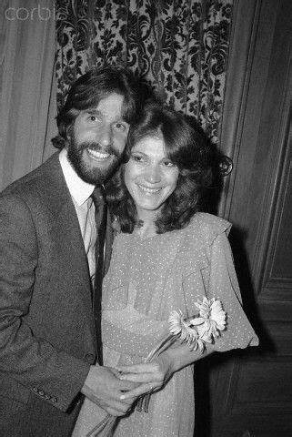 Henry Winkler and Bride 1978 | Celebrity wedding photos, Celebrity ...