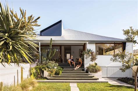 Renovation remix: Phoenix House | ArchitectureAu