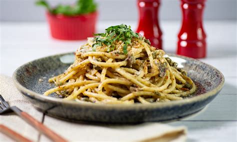 Anchovy Butter Pasta | Club des Millionnaires