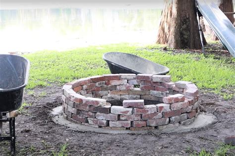 How To Build A Fire Pit With Bricks - Exterior Colour Paint