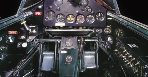 Grumman F4F Wildcat Cockpit : cockpits | Cockpit, Wild cats, Us navy ...