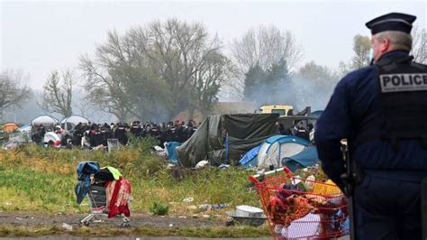 Six migrants réclament 1 500 € à la mairie de Grande-Synthe après la ...