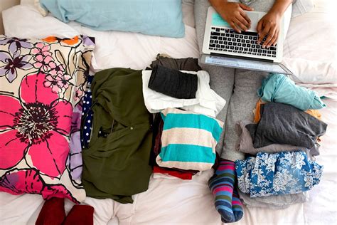 Sell Clothes Online: Why These 5 Shops Should Be Your Go-To