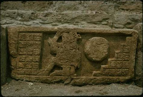 Yaxchilan, Structure 33, Hieroglyphic Stairway 5, Step VIII – Objects ...