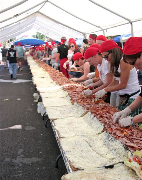 Largest BLT Sandwich: Iron Barley set world record (HD Video)