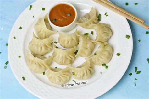 How to make chicken steamed momos recipe step by step