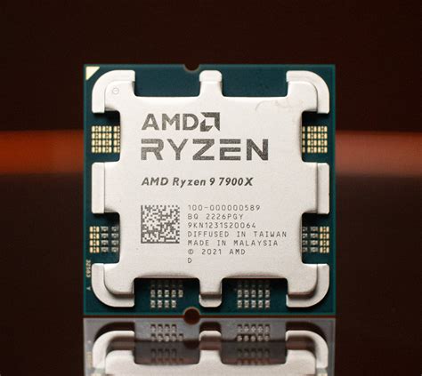 AMD Ryzen 7 7700X vs AMD Ryzen 9 7950X vs AMD Ryzen 9 7900X