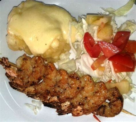 Camarones a la Plancha (Deliciosos camarones a la plancha con ensalada ...