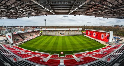 Fotoreportage Royal Antwerp Football Club - In de Hekken