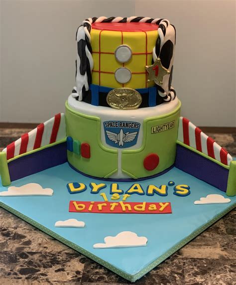 Toy story cake for a little boy’s first birthday! : r/cakedecorating