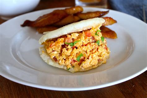 Arriba 97+ imagen recetas de desayunos con arepas - Abzlocal.mx