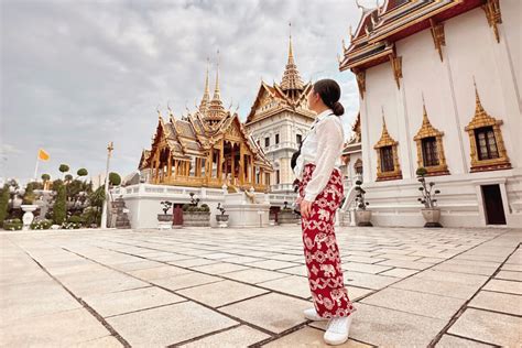 The Best Thailand Outfit Ideas - From Sarah Jolie