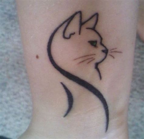 20 Best Tribal Cat Tattoo Designs - The Paws in 2022 | Cat tattoo ...