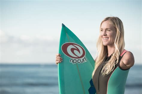 Bethany Hamilton: "Unstoppable" | JewishBoston