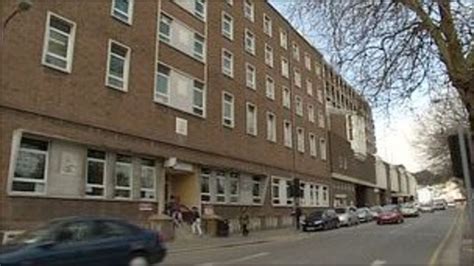 Jersey's General Hospital 'needs repairs or replacing' - BBC News