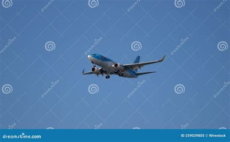 Tui airplane landing editorial image. Image of airplane - 259039805