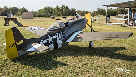 Painting a P-51 Mustang - Model Airplane News