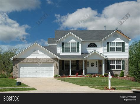 Modern Middle Class American Home Image & Photo | Bigstock