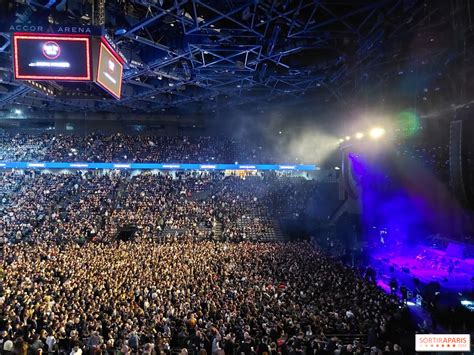 Eric Clapton en concert à l'Accor Arena de Paris en mai 2024 ...