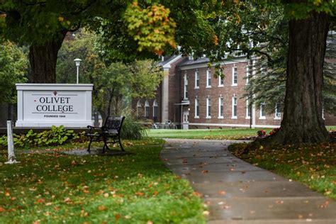 New Olivet College scholarship to offer free tuition for eligible students